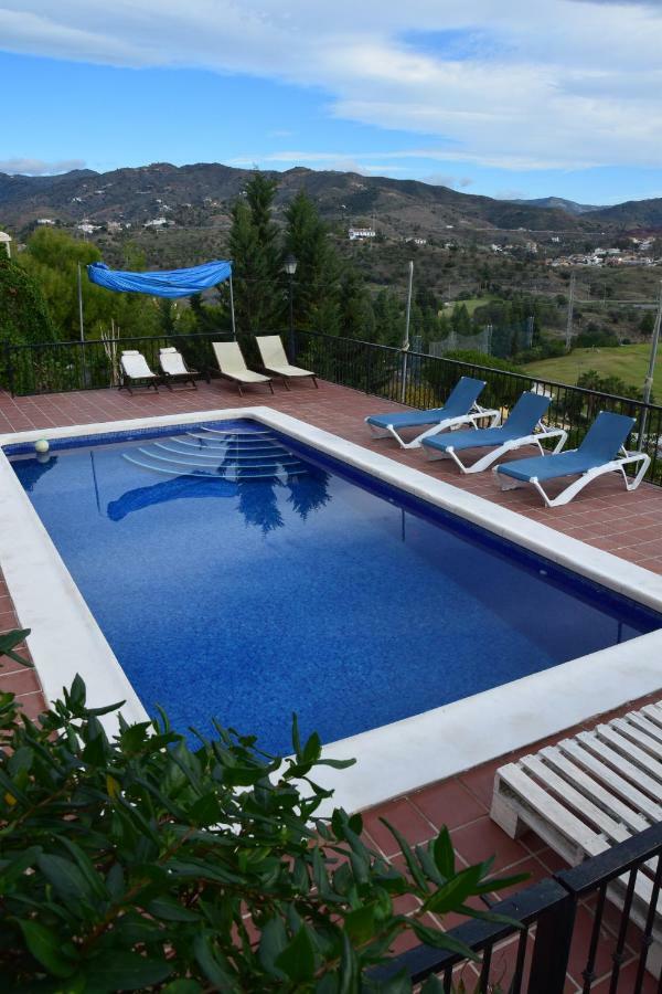 Apartamento-Estudio En Villa Con Piscina 말라가 외부 사진